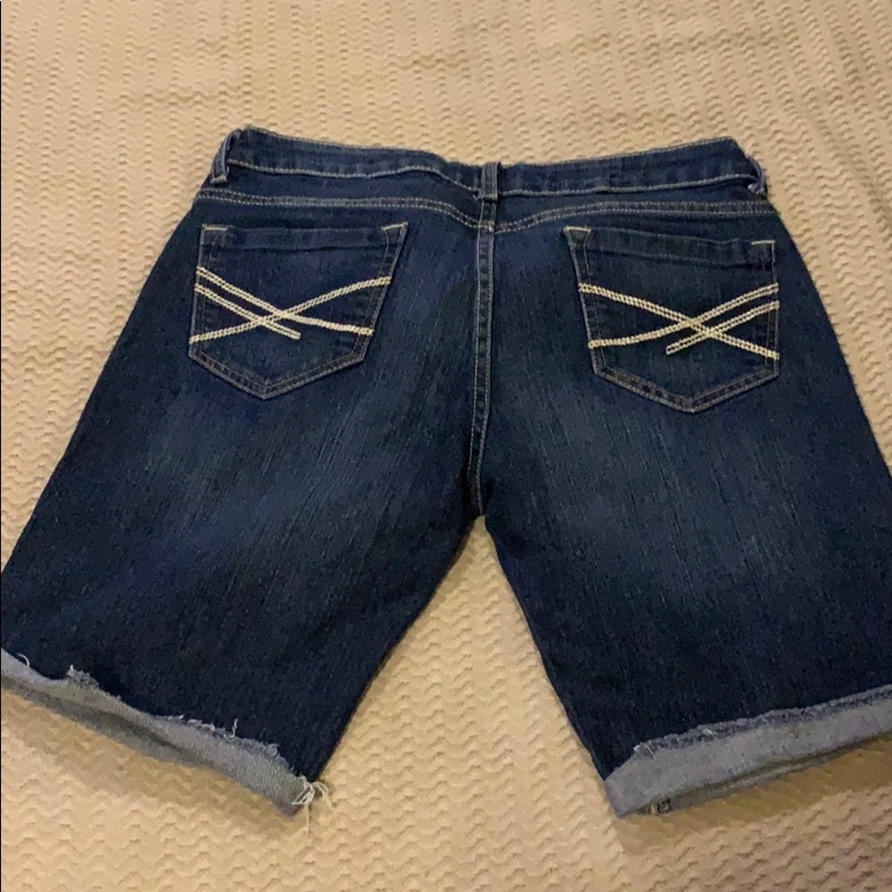 Jean Short - Picture 2 of 3